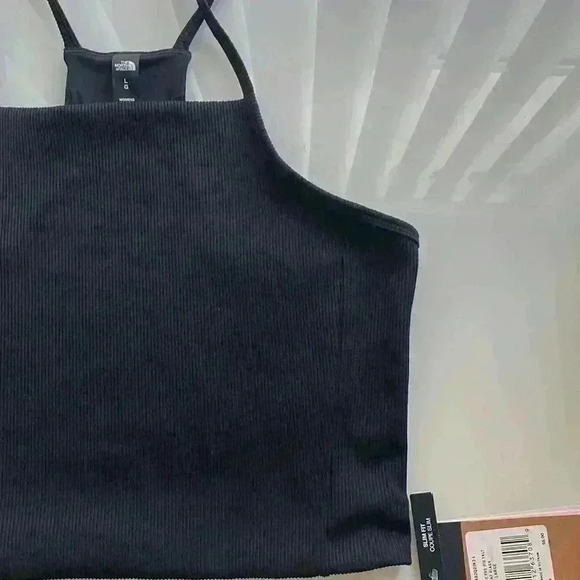 The North Face -Never Stop Exploring -Guide Forward rib tanklette NWT - Picture 3 of 11